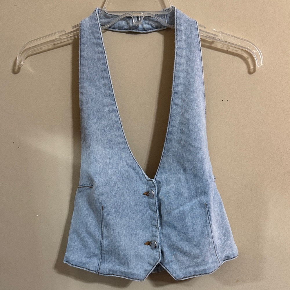 SER.O.YA Light Blue Denim Crop Top